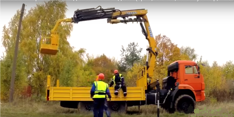 бурильно-крановая машина